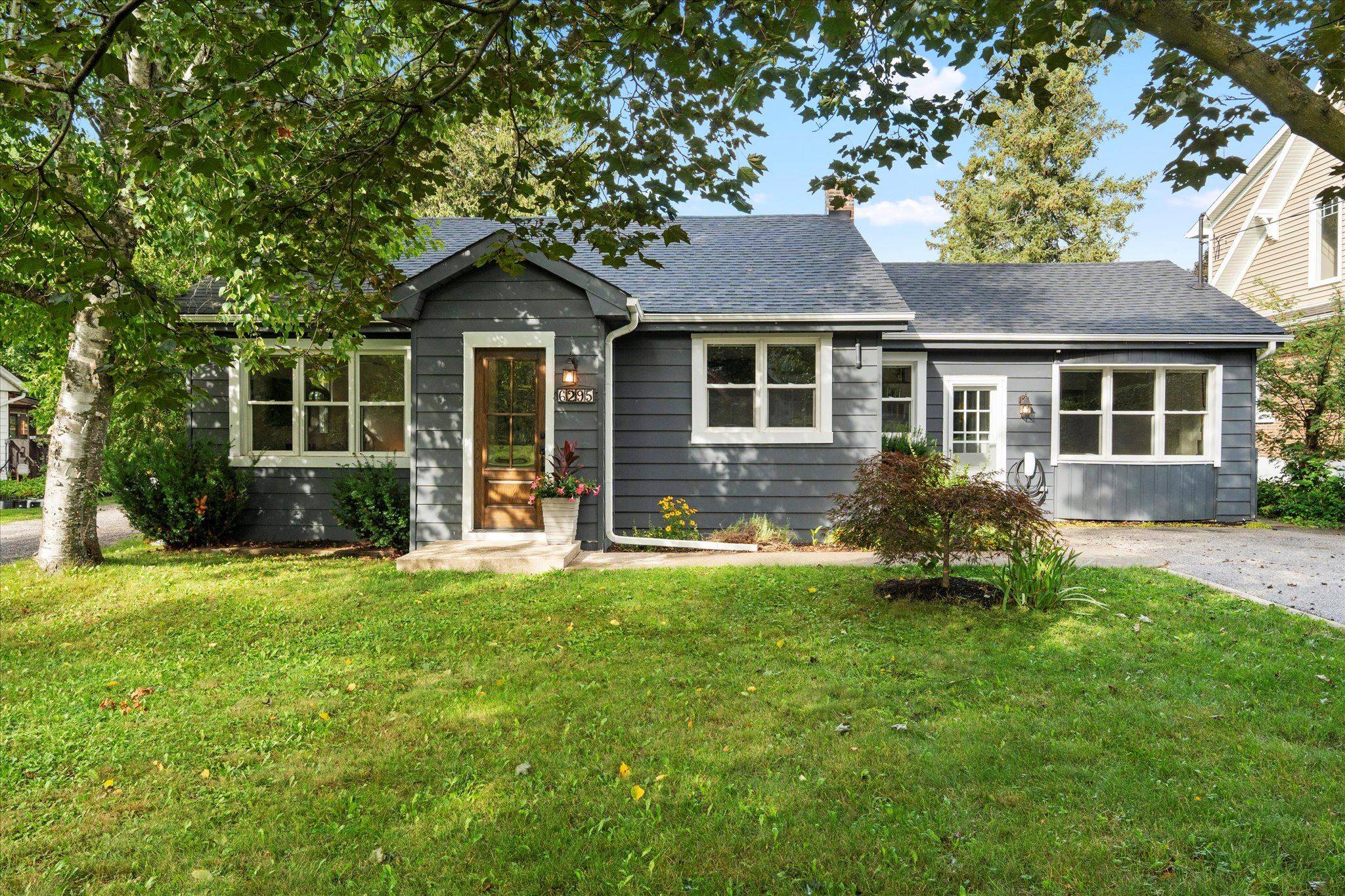 6295 Guelph Line, Burlington, ON L7P 0A6