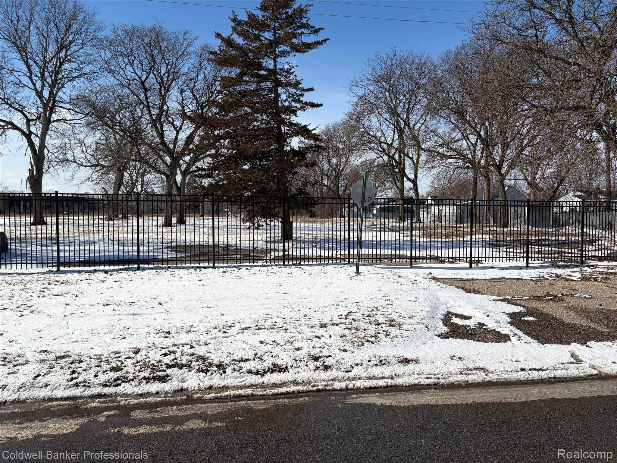 2701 Branch RD, Flintcity_genesee, MI 48506