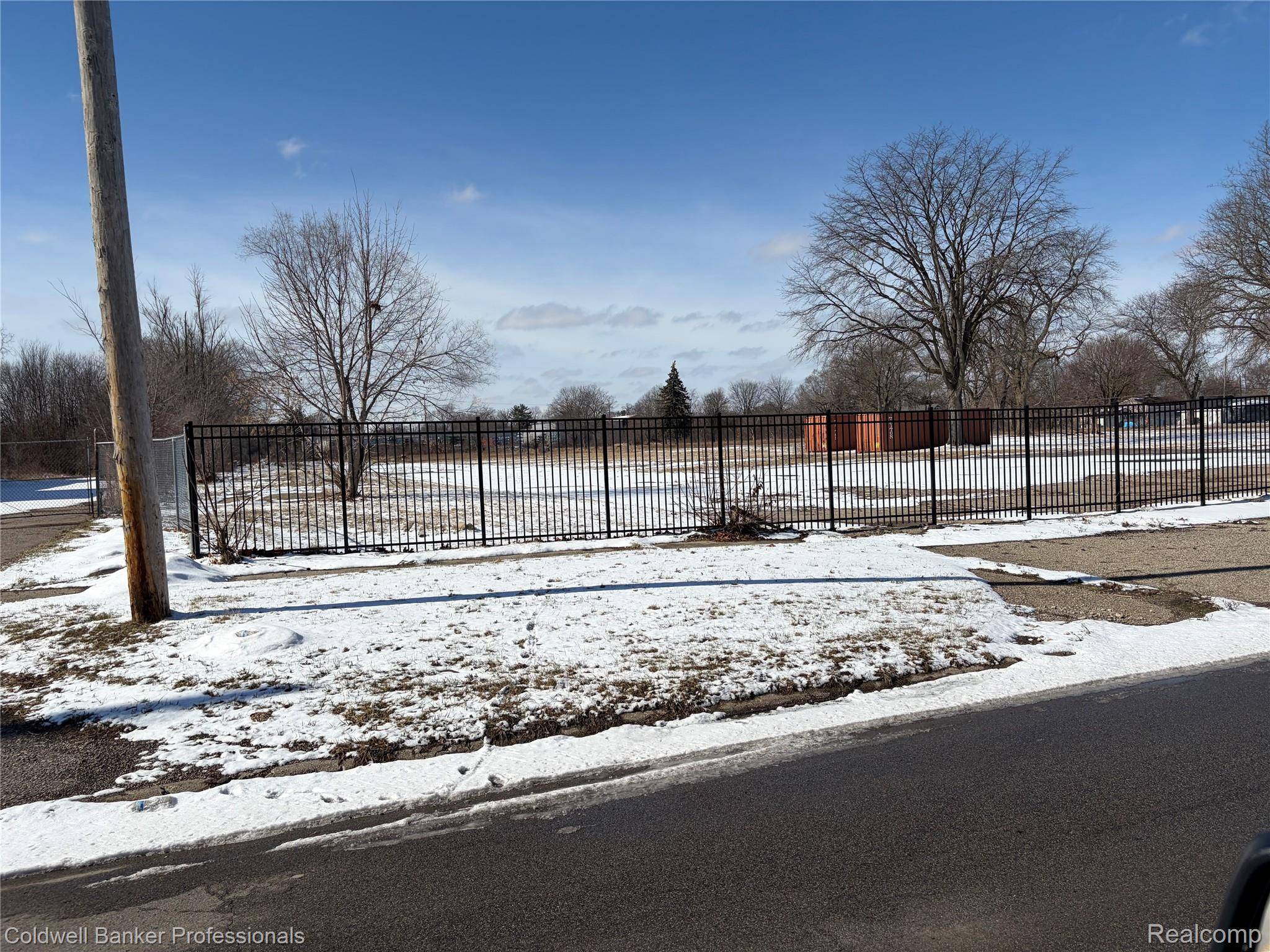 2701 Branch RD, Flintcity_genesee, MI 48506