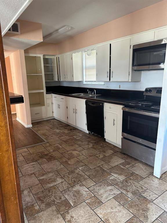 1905-A Hard Rock Road, Irving, TX 75061