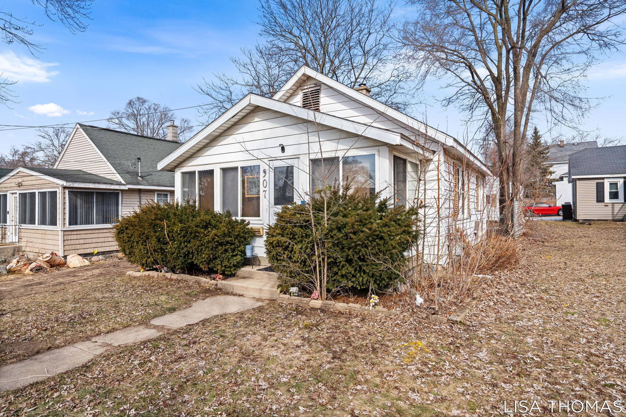 907 Merritt ST SE, City Of Grand Rapids, MI 49507