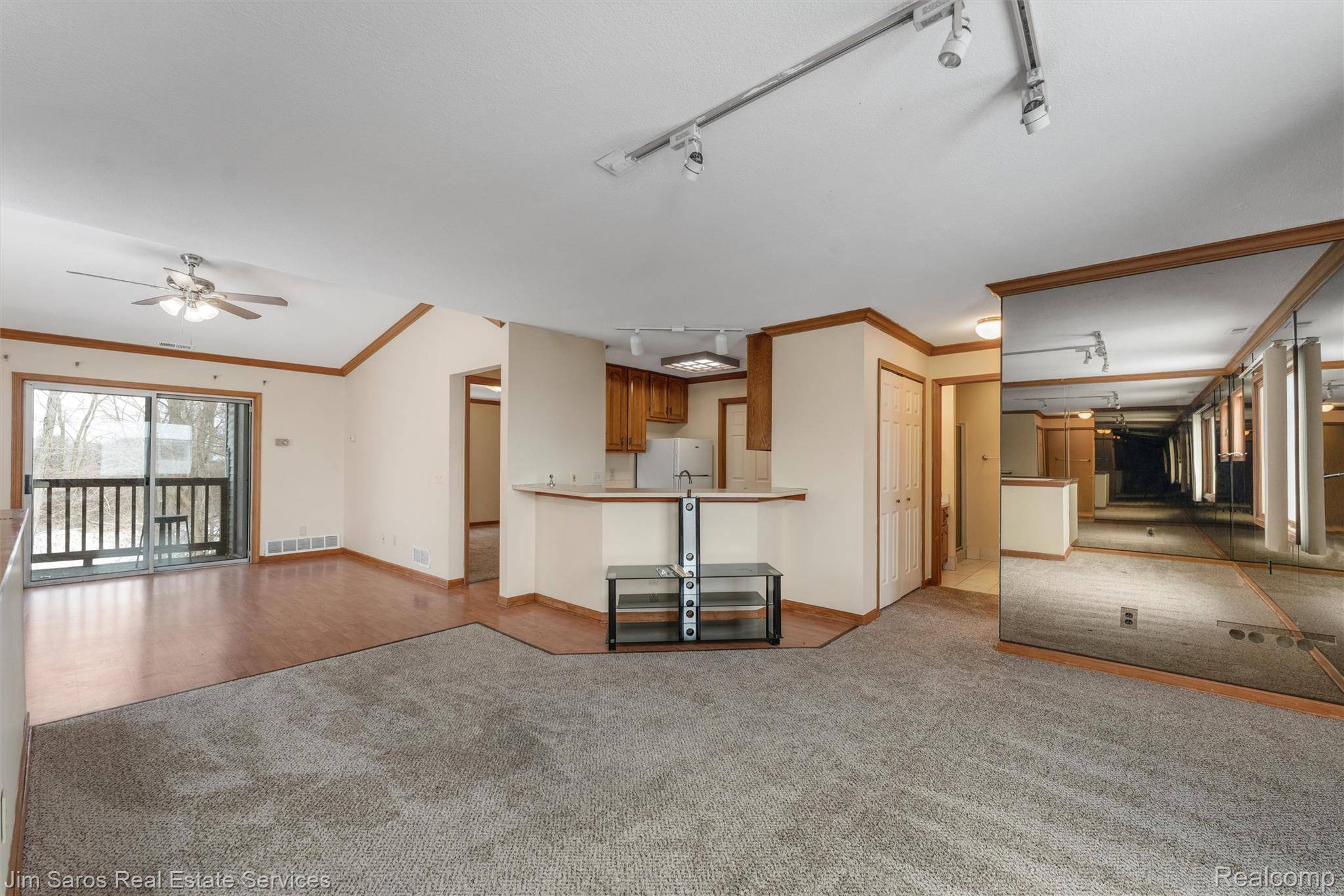 64 Rosebud LN, Mtclemenscity_macomb, MI 48043