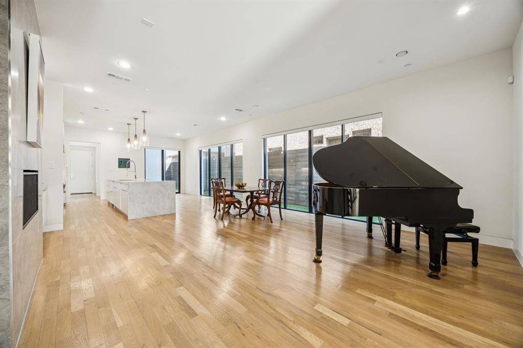 3672 Asbury Street, University Park, TX 75205