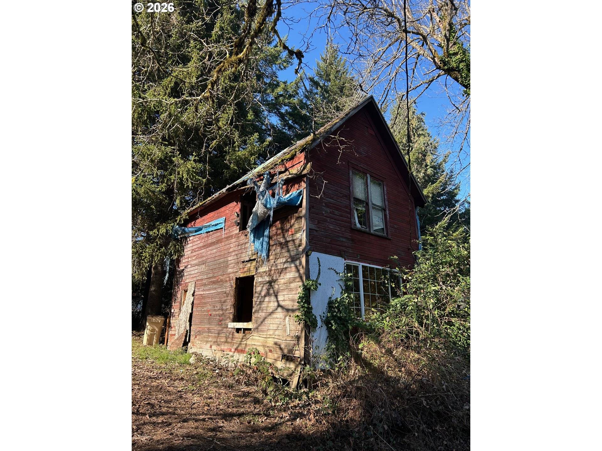 995 PARRY RD, Falls City, OR 97344