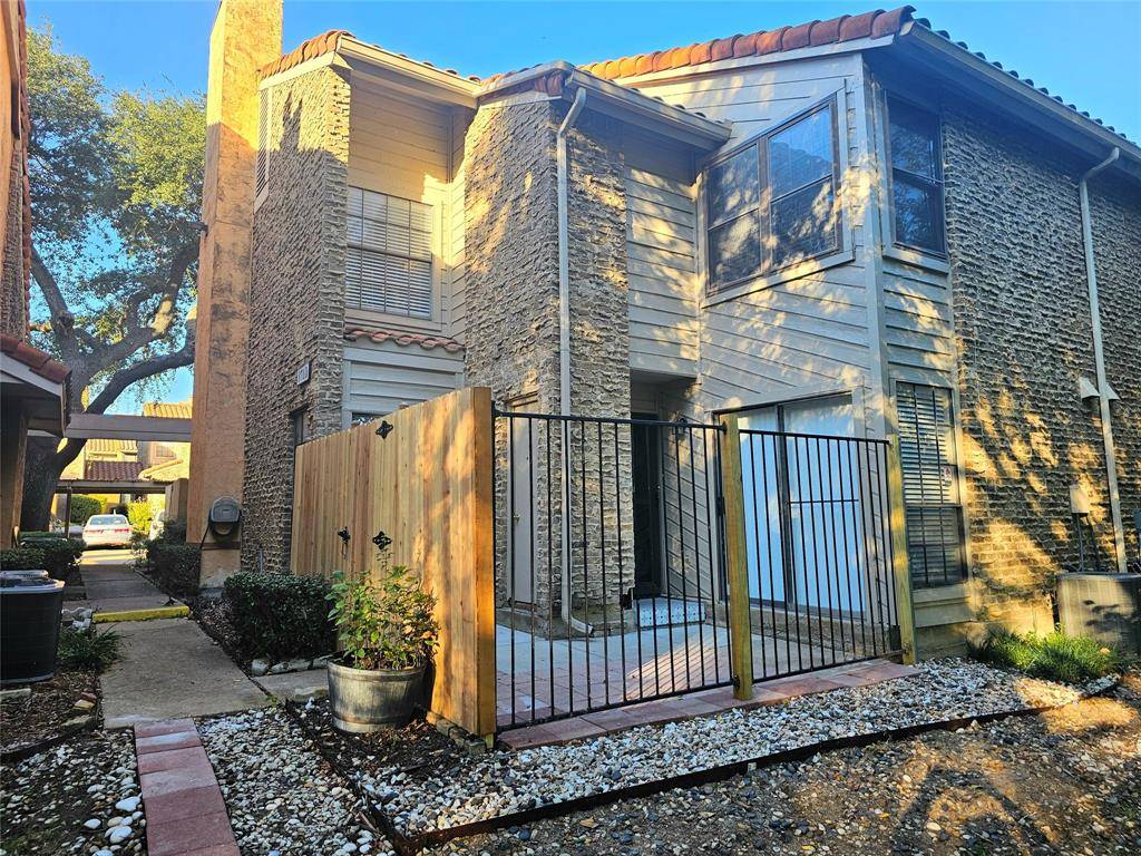 871 Dublin Drive #D, Richardson, TX 75080