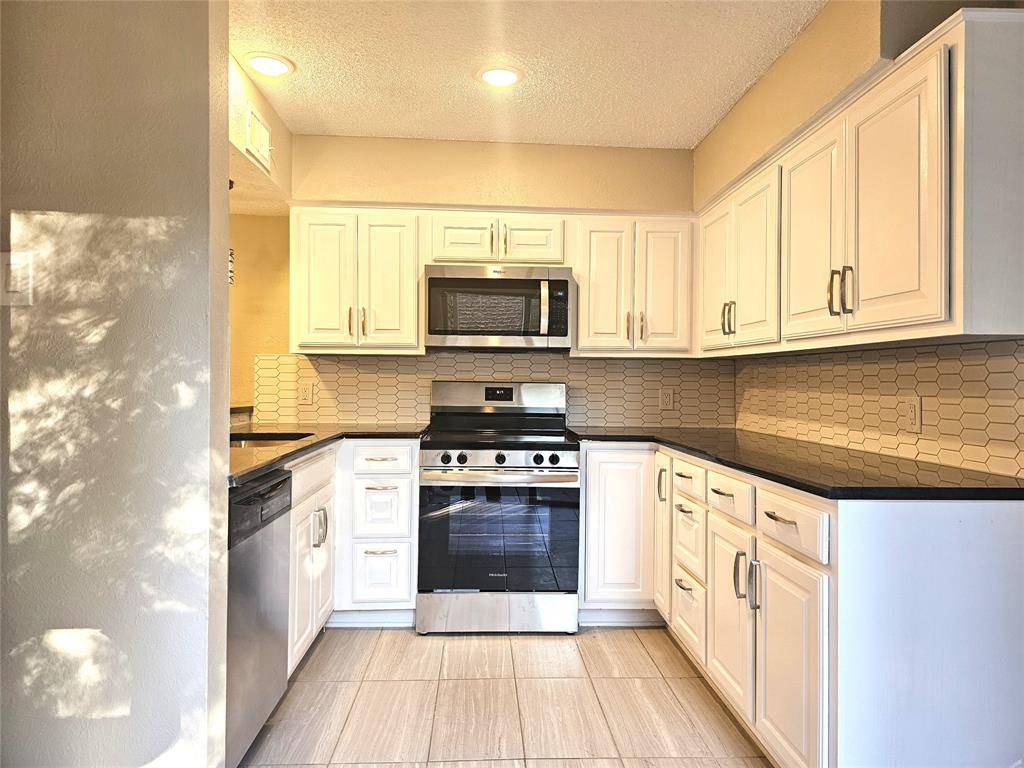 871 Dublin Drive #D, Richardson, TX 75080