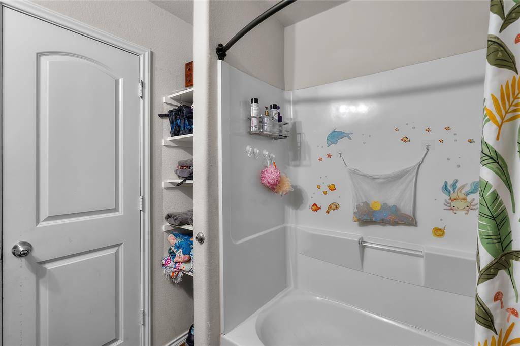 14011 Lake Crescent Drive, Conroe, TX 77384