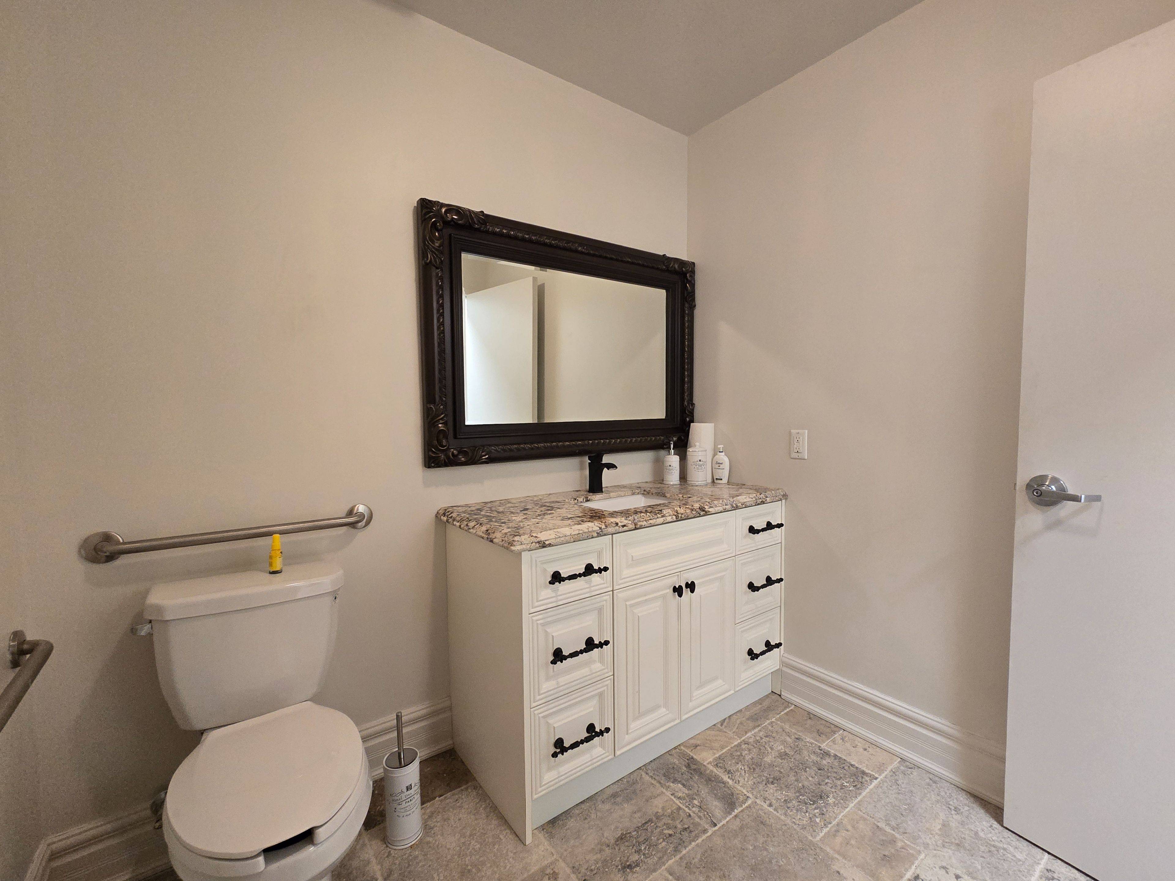 1472 Thornton RD N #A2, Oshawa, ON L1H 7K4