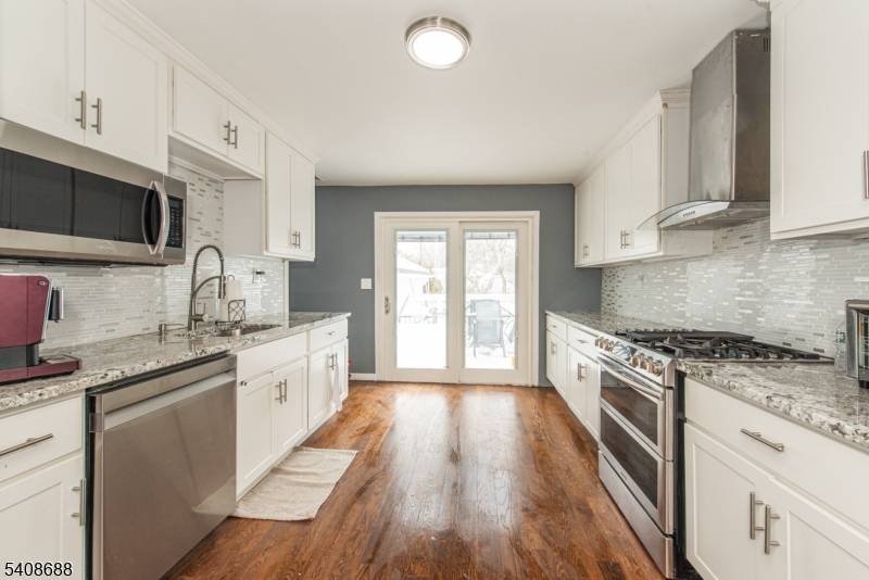 204 E Lindsley Rd, Cedar Grove Twp., NJ 07009