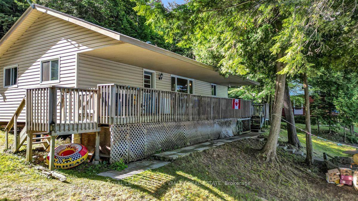 292 Caroline CT, Faraday, ON K0L 1C0