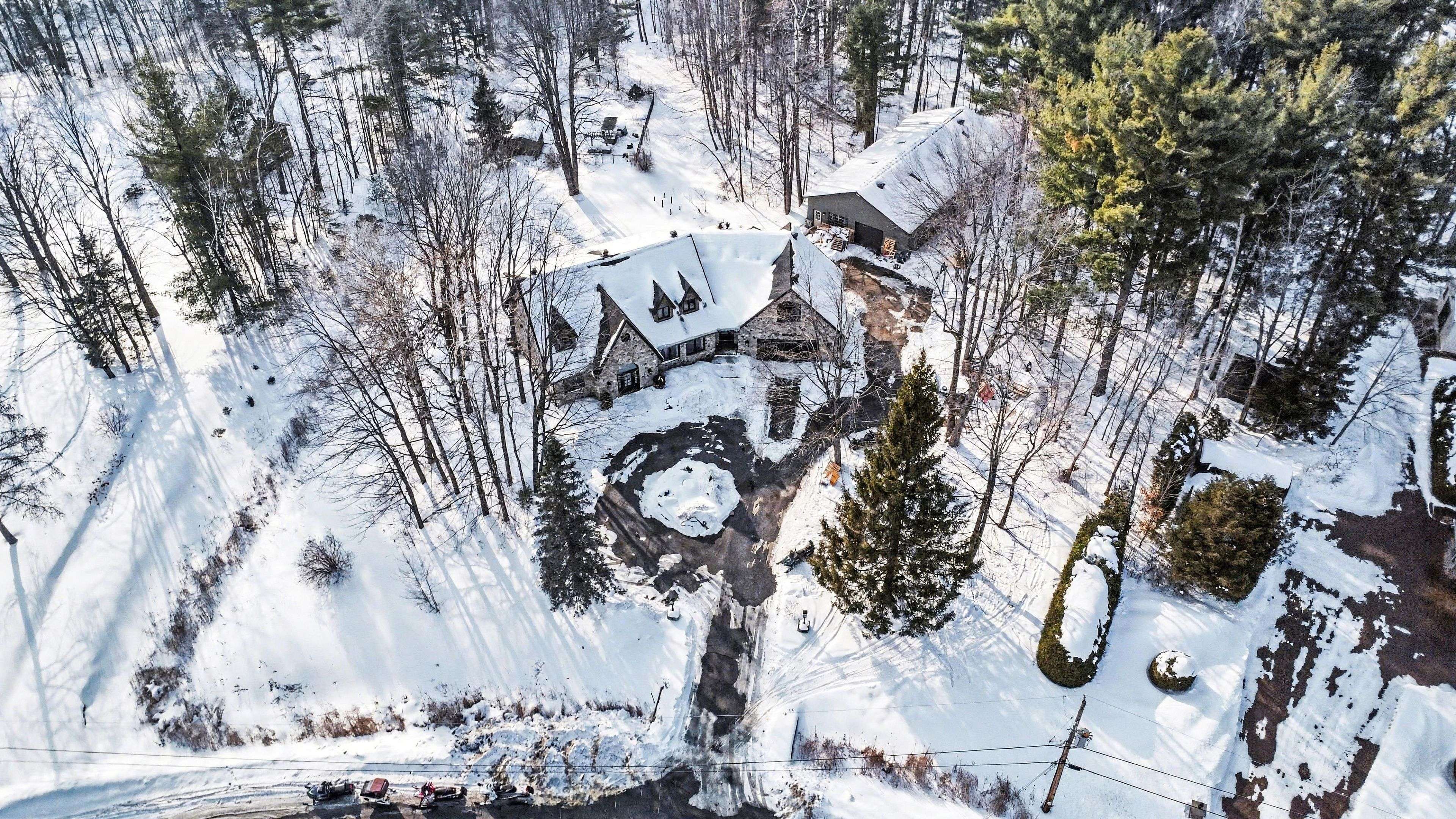 645 Canary ST, Orleans - Cumberland And Area, ON K4B 1H3