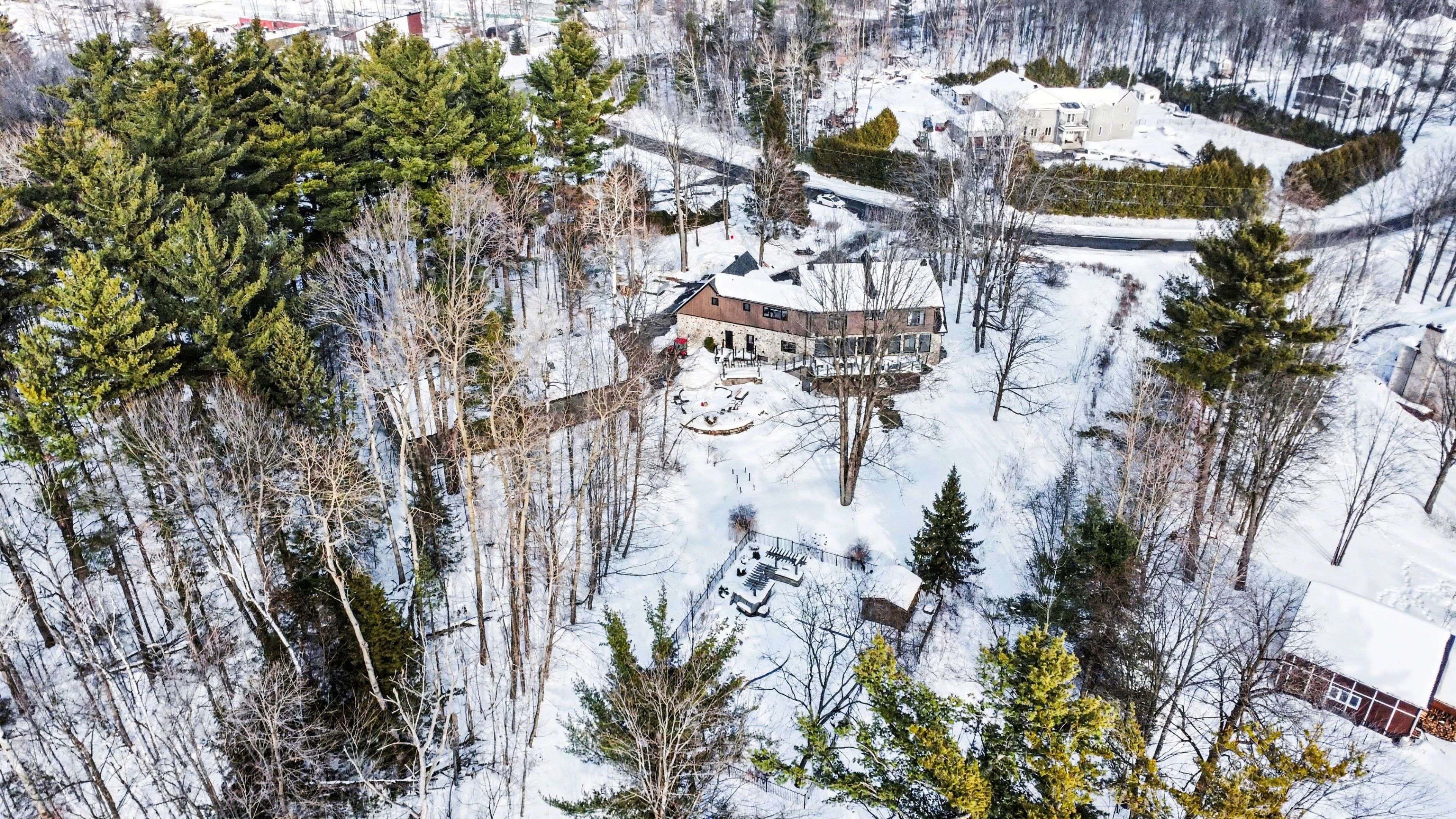 645 Canary ST, Orleans - Cumberland And Area, ON K4B 1H3