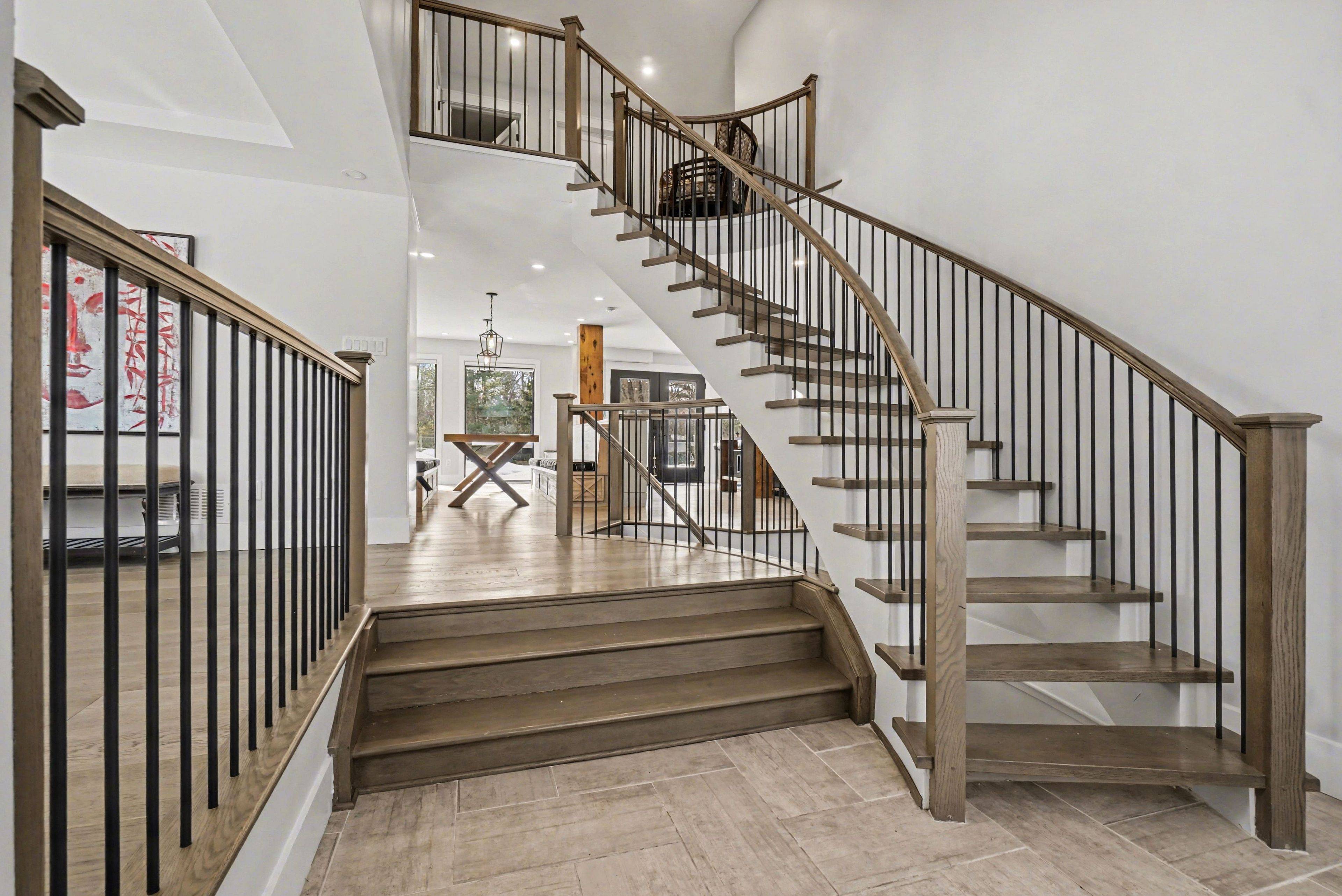 645 Canary ST, Orleans - Cumberland And Area, ON K4B 1H3