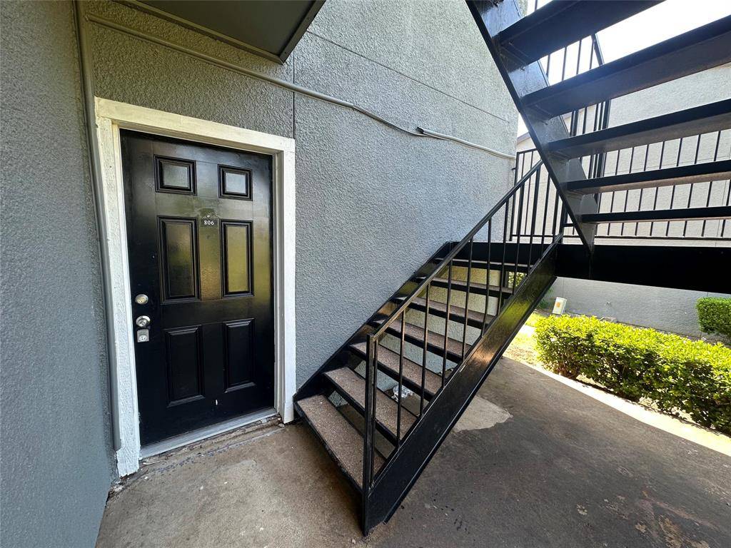 9696 Walnut Street #806, Dallas, TX 75243
