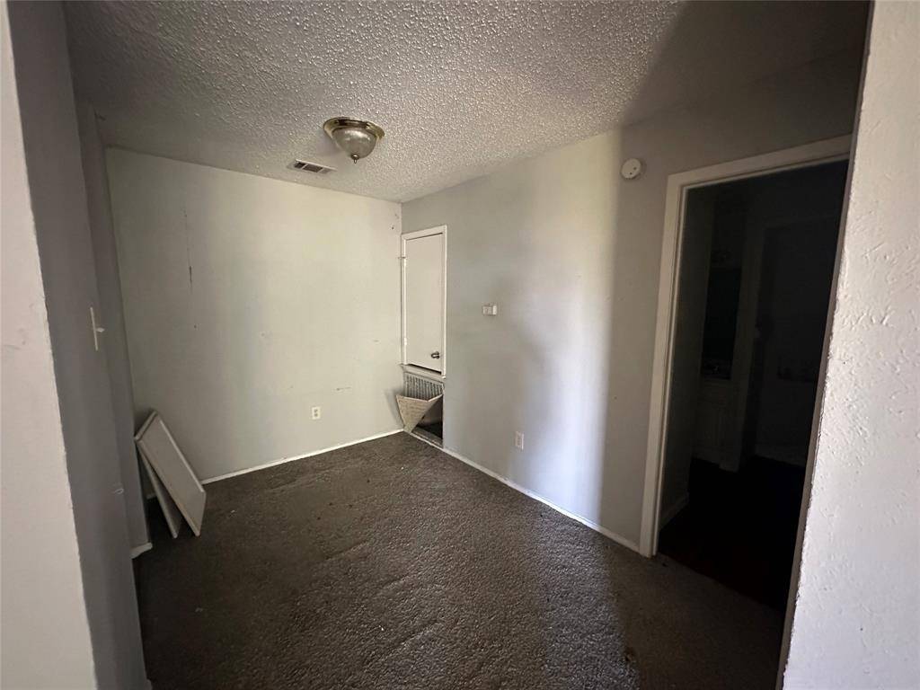 9696 Walnut Street #806, Dallas, TX 75243