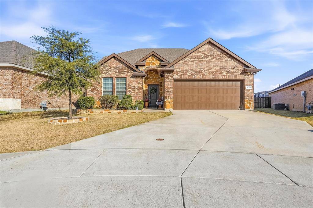 949 Philadelphia Street, Fate, TX 75189