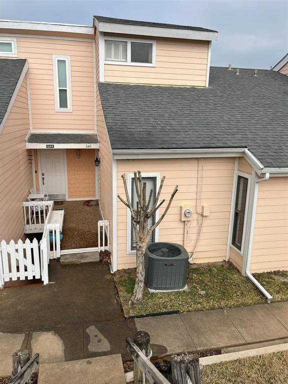 640 Harbor Drive, Azle, TX 76020