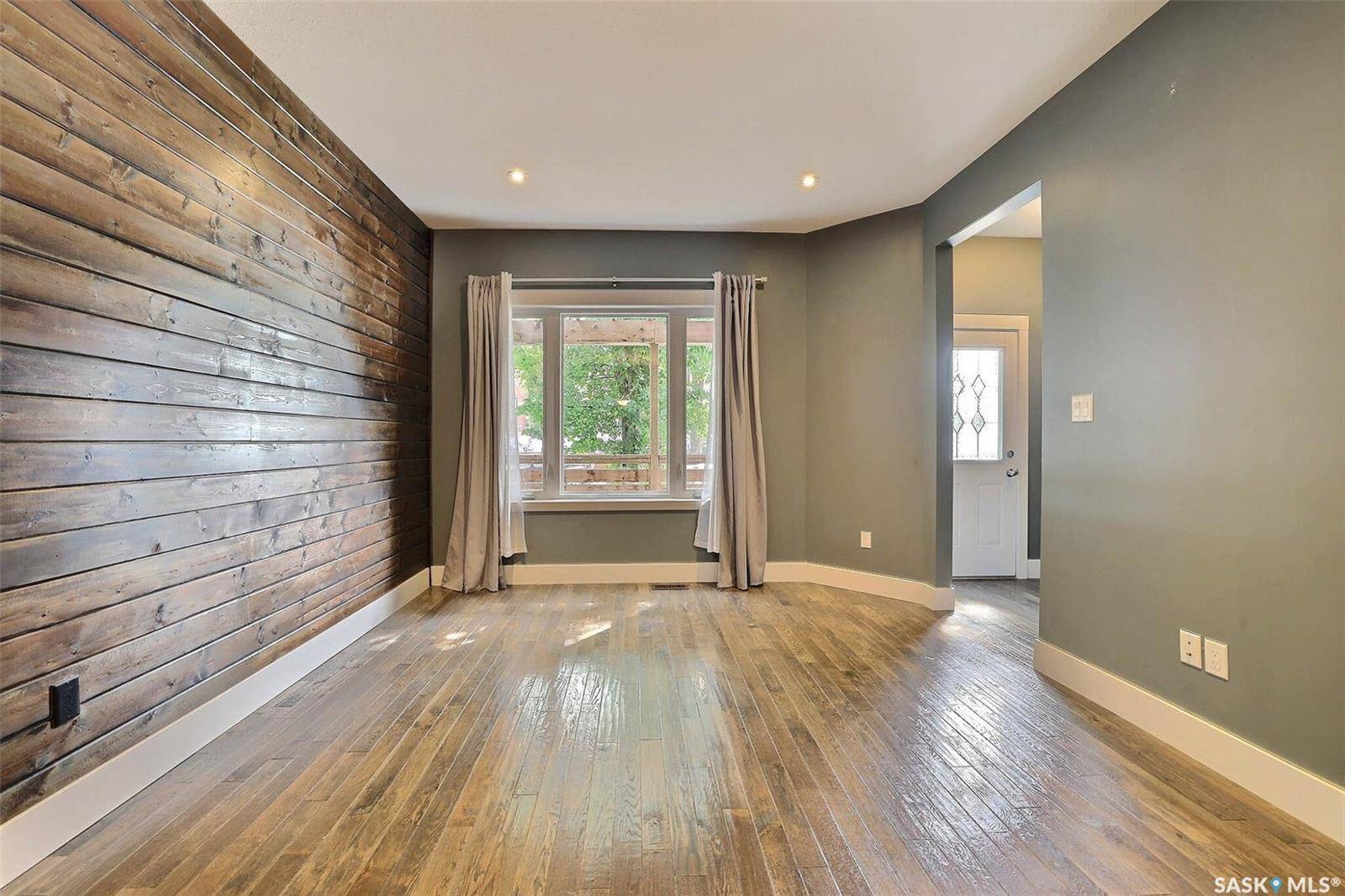 2248 Halifax STREET, Regina, SK S4P 1V2