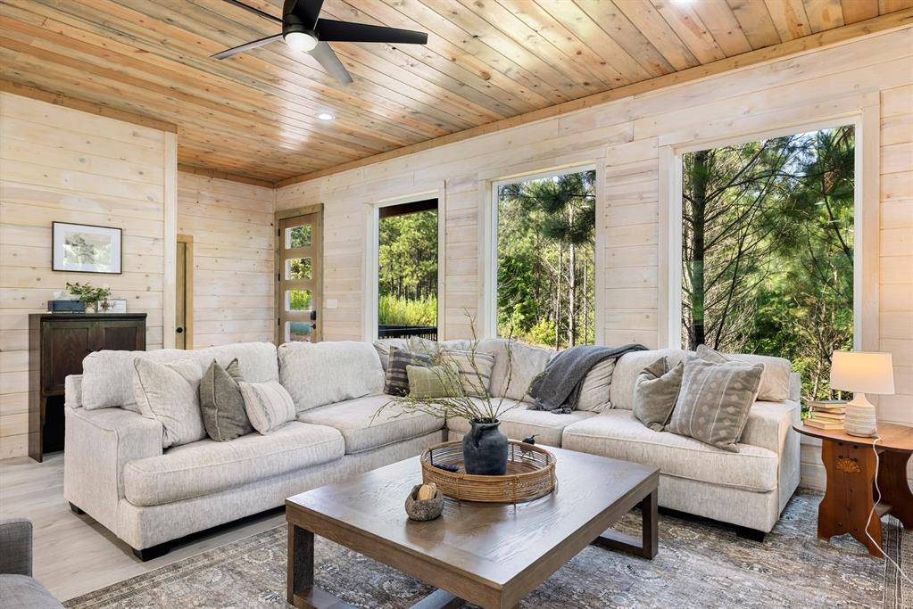 62 Hickory Canyon Trail, Broken Bow, OK 74728