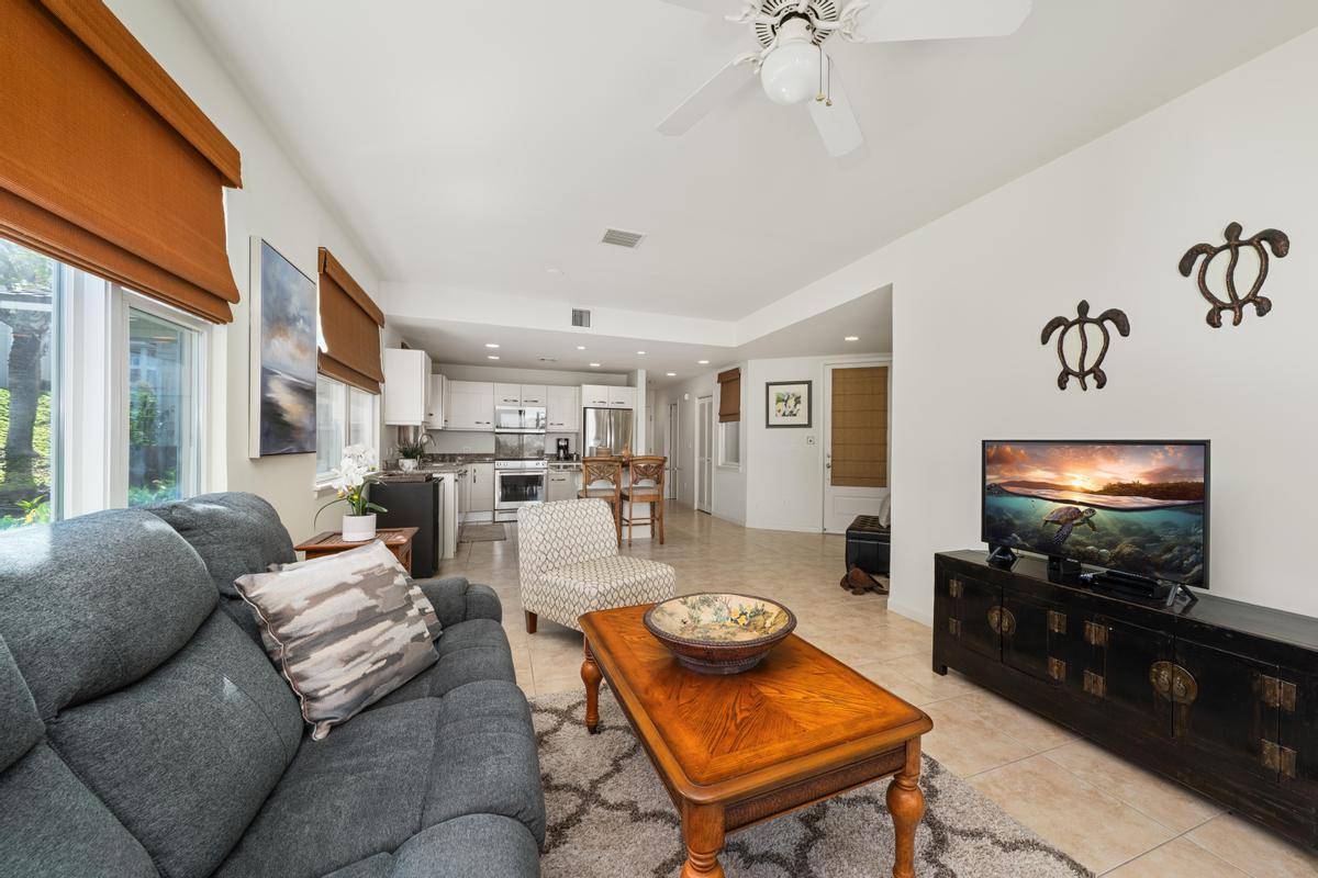 78-6833 ALII DR #N5, Kailua Kona, HI 96740