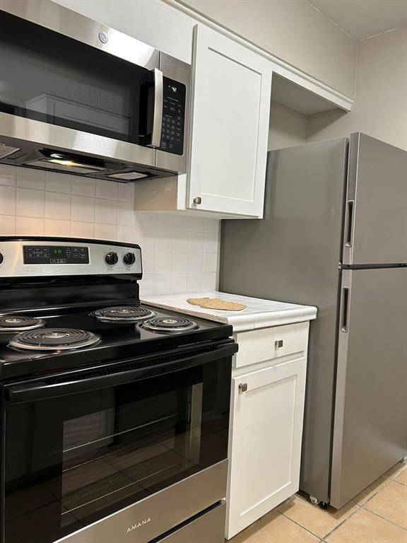 2800 W Pioneer Drive, Irving, TX 75061