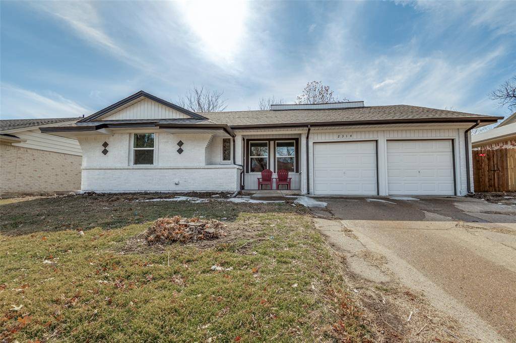 2314 Gilbert Circle, Arlington, TX 76010