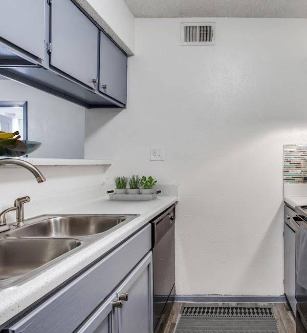 601 Bellaire Drive, Hurst, TX 76053