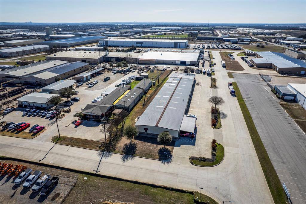 801 S 4th Avenue, Mansfield, TX 76063