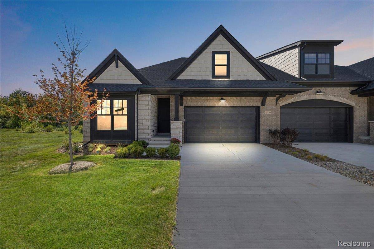 2028 Breckenridge CT #10, Rochester, MI 48307
