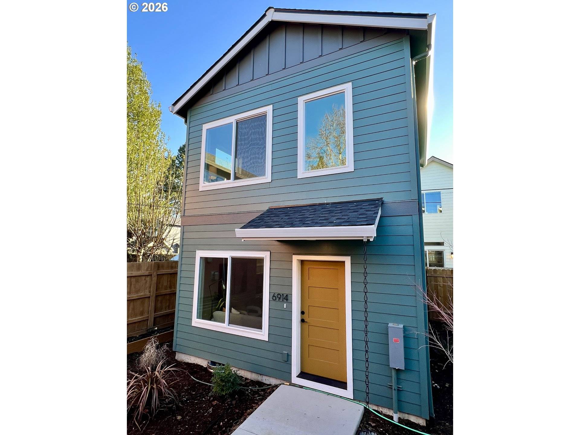 6914 N SWIFT ST, Portland, OR 97203