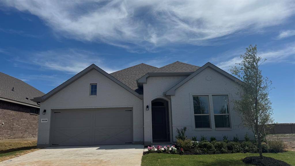 15136 GREEN BLUFF Drive, Fort Worth, TX 76008