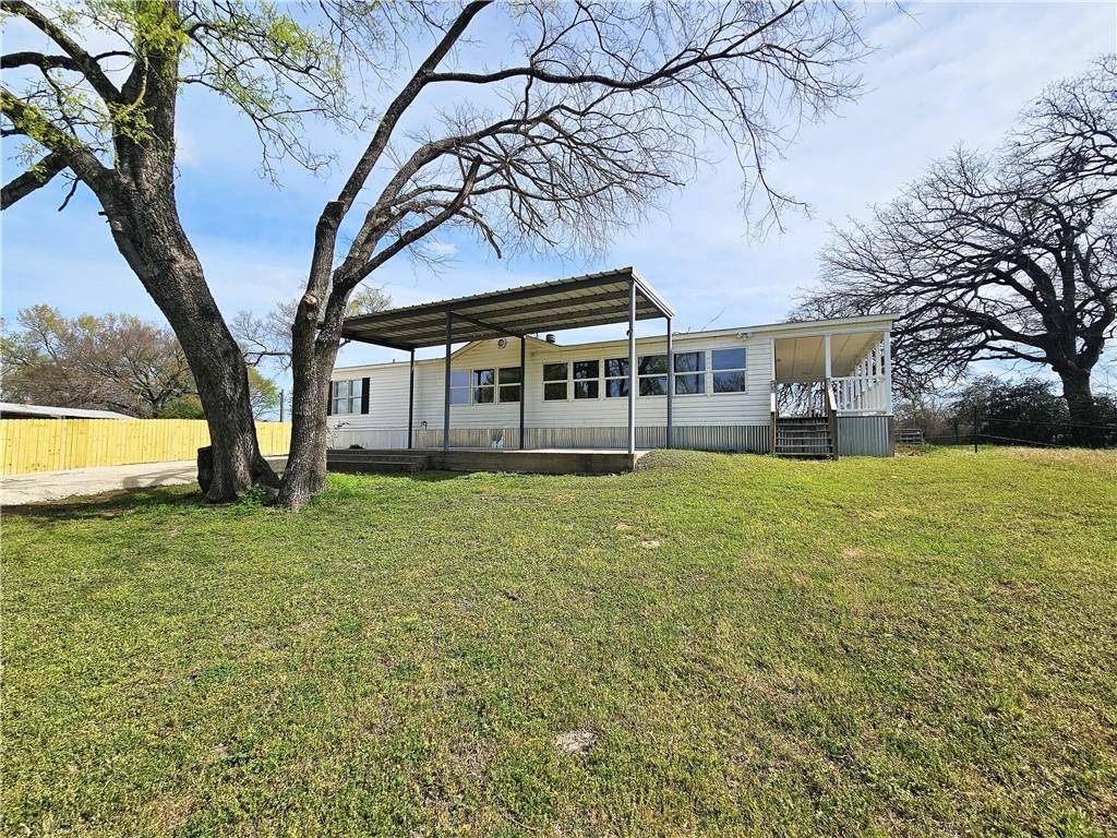 102 LCR 828, Donie, TX 75838