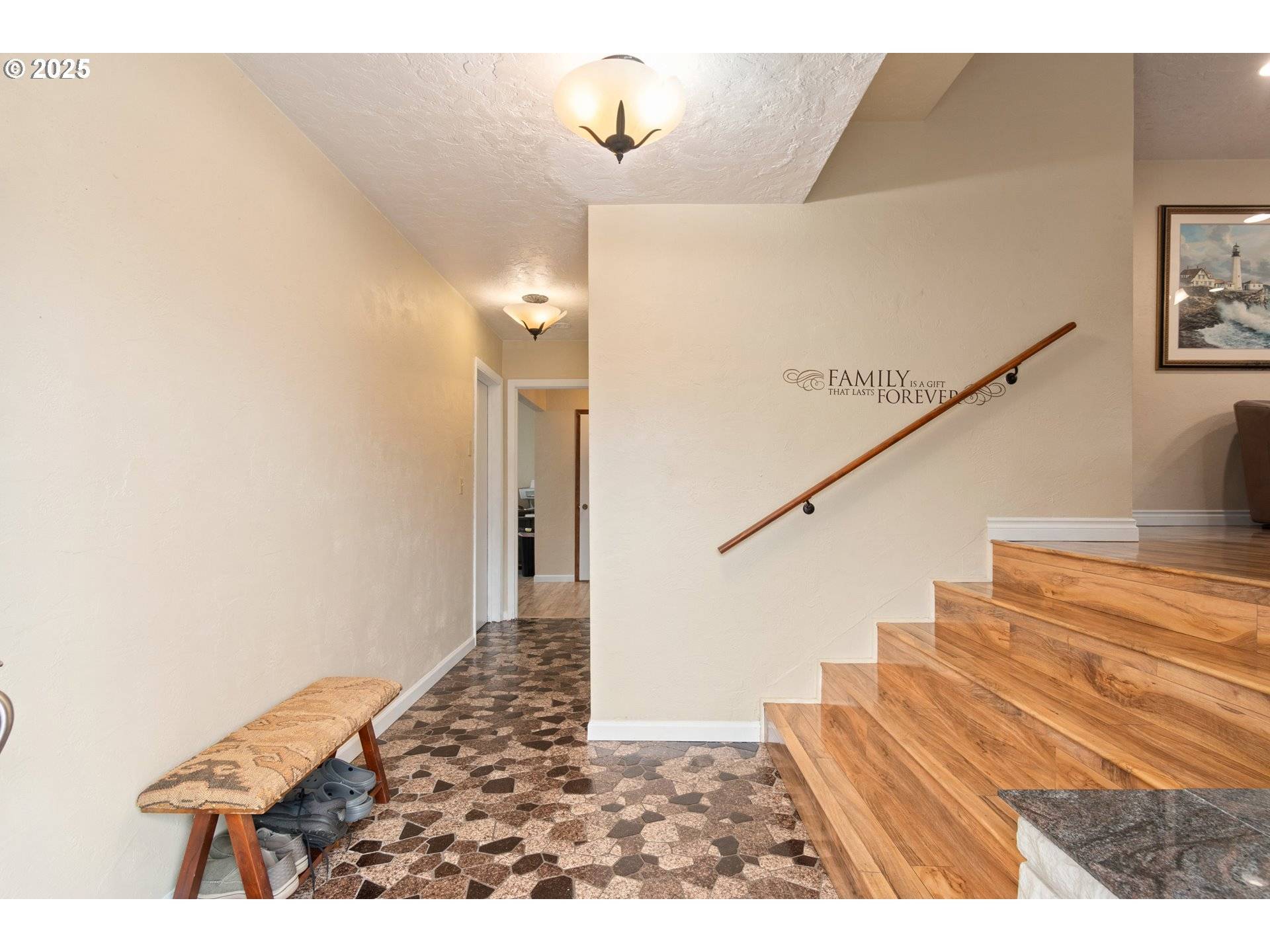 2746 HARLOW RD, Eugene, OR 97401