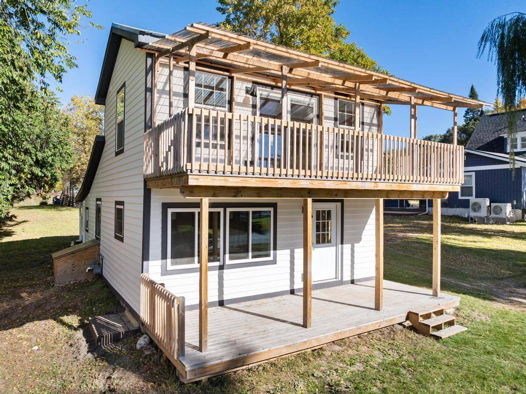 413 Groveland ST, Boyne City, MI 49712