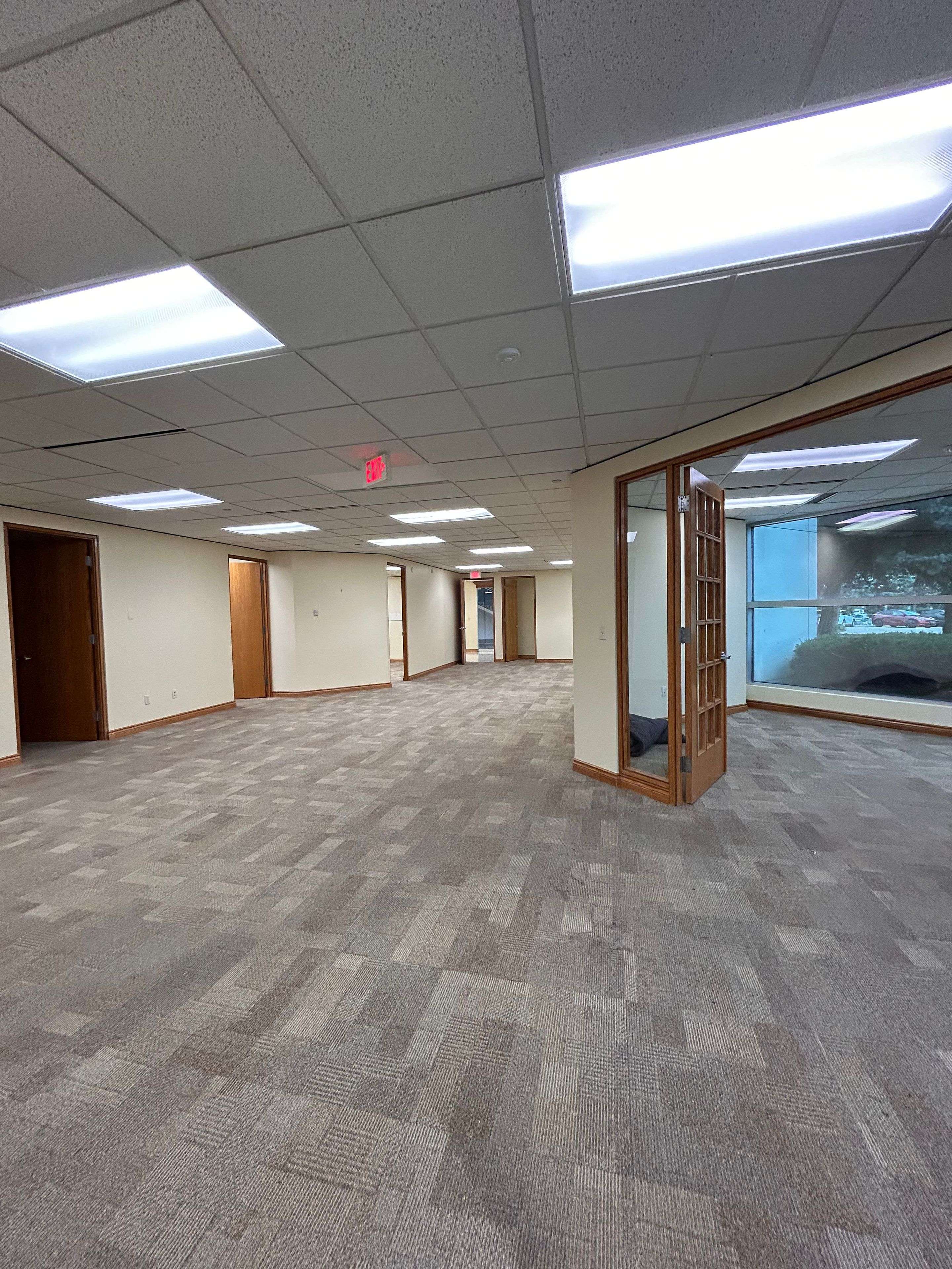 5500 North Service RD #101, Burlington, ON L7L 6W6