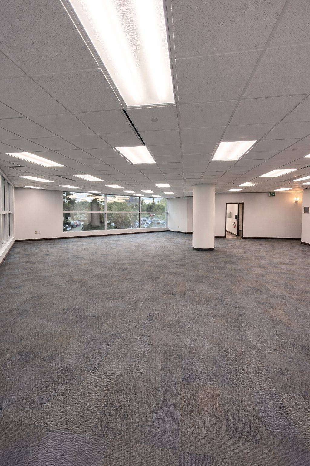 5500 North Service RD #205, Burlington, ON L7L 6W6