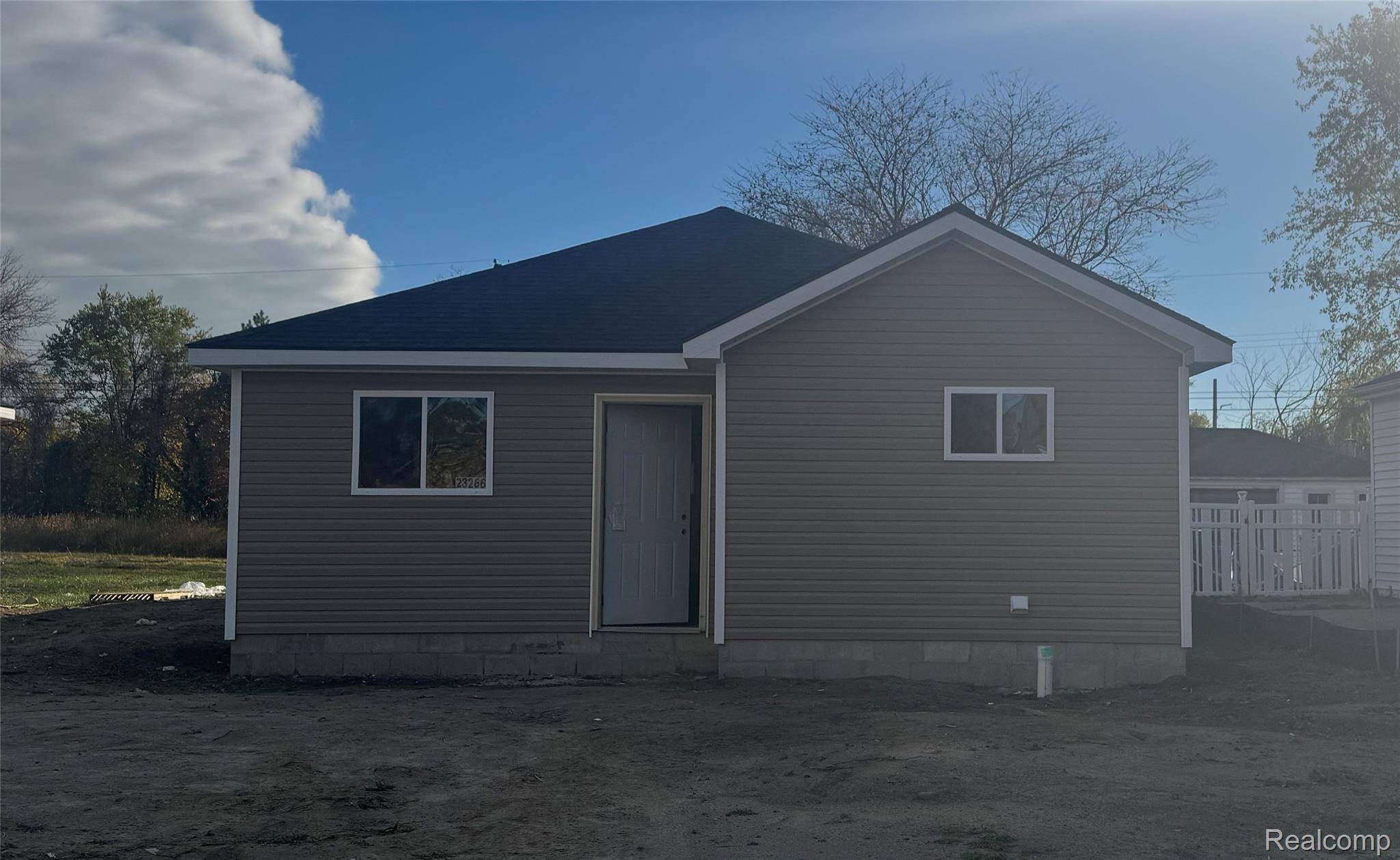 23266 Wellington AVE, Warren, MI 48089