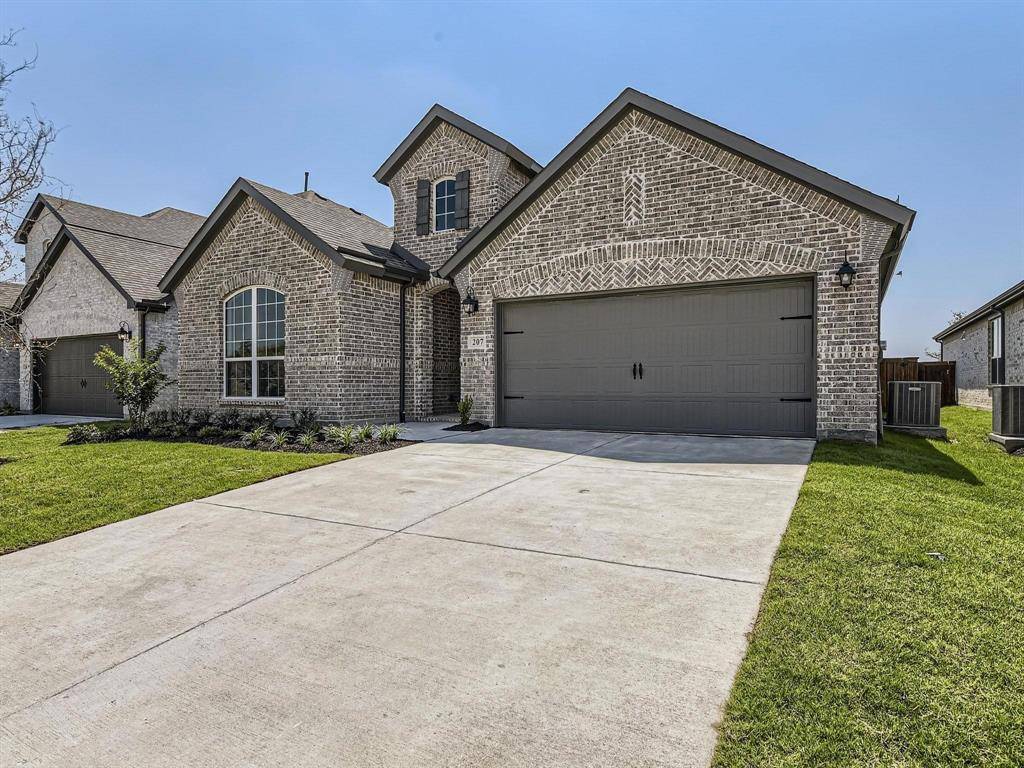 207 Buffalo Boulevard, Rhome, TX 76078