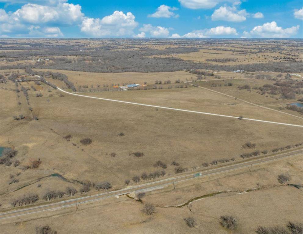 10367 W Clear Creek Rd W. Road, Sanger, TX 76266