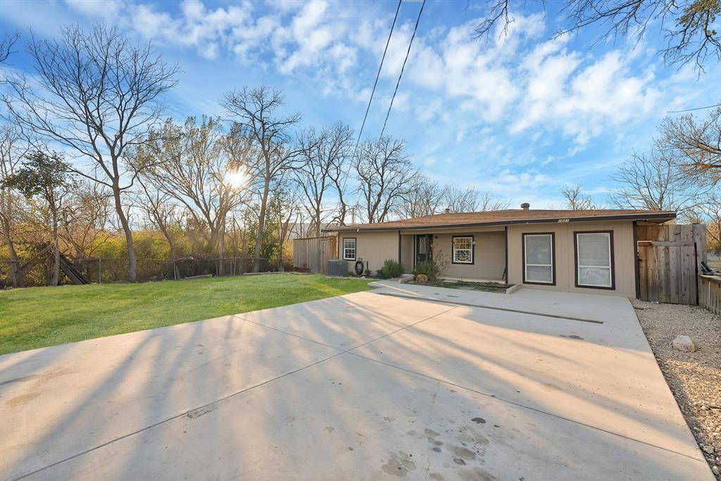 1801 Rayburn Avenue, Mesquite, TX 75149