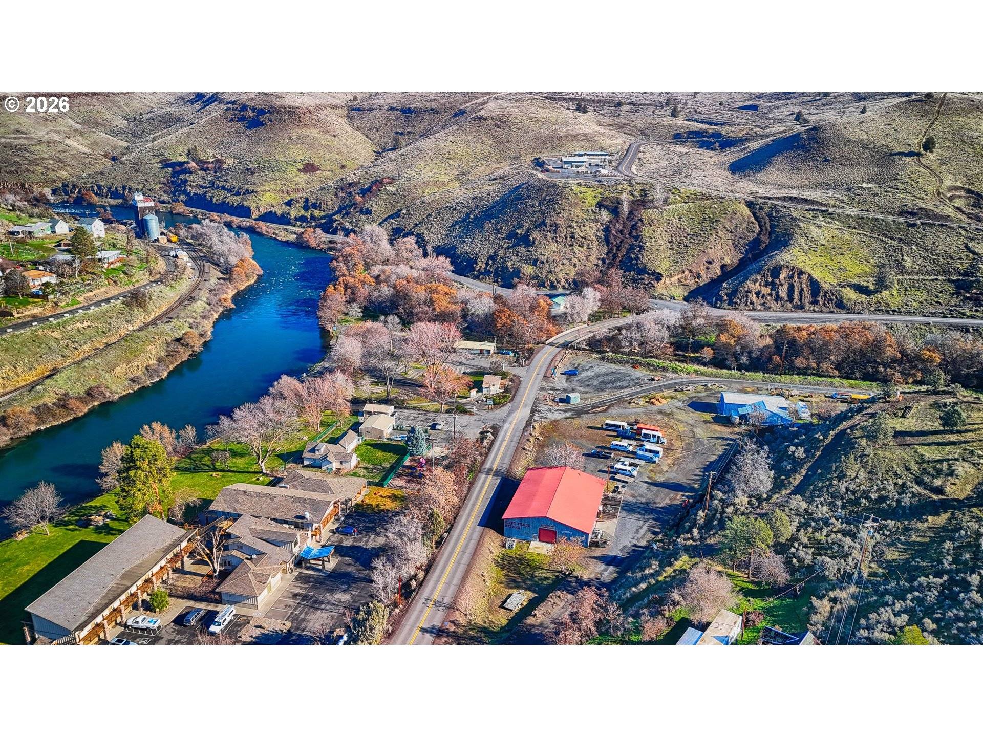 201 Bakeoven Market Road RD, Maupin, OR 97037