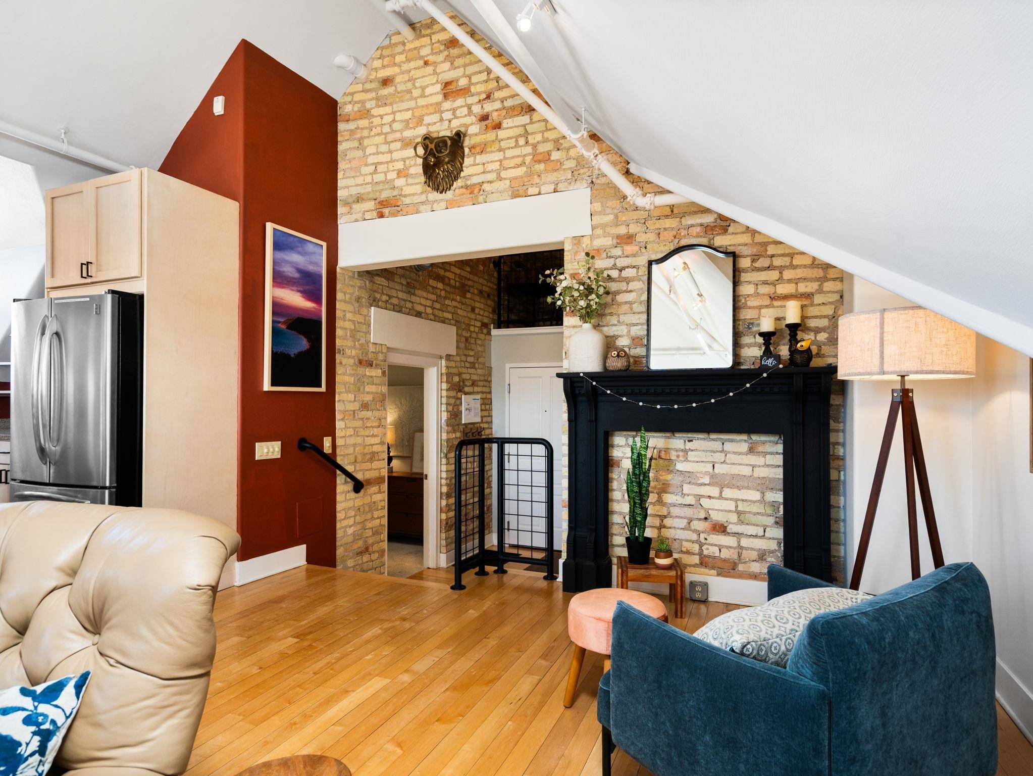 800 Cottageview DR, Traverse City, MI 49684