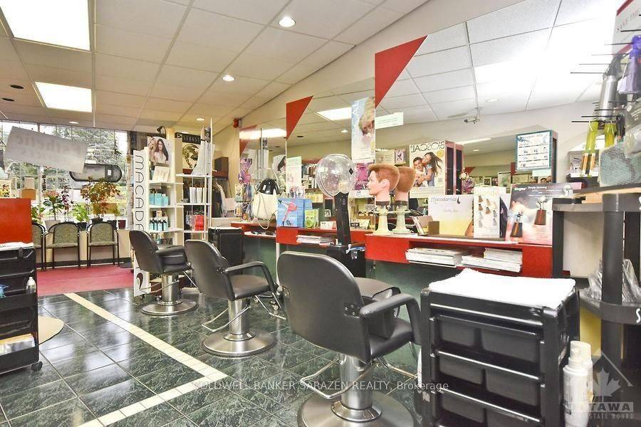 1799 Kilborn AVE, Alta Vista And Area, ON K1H 8L4