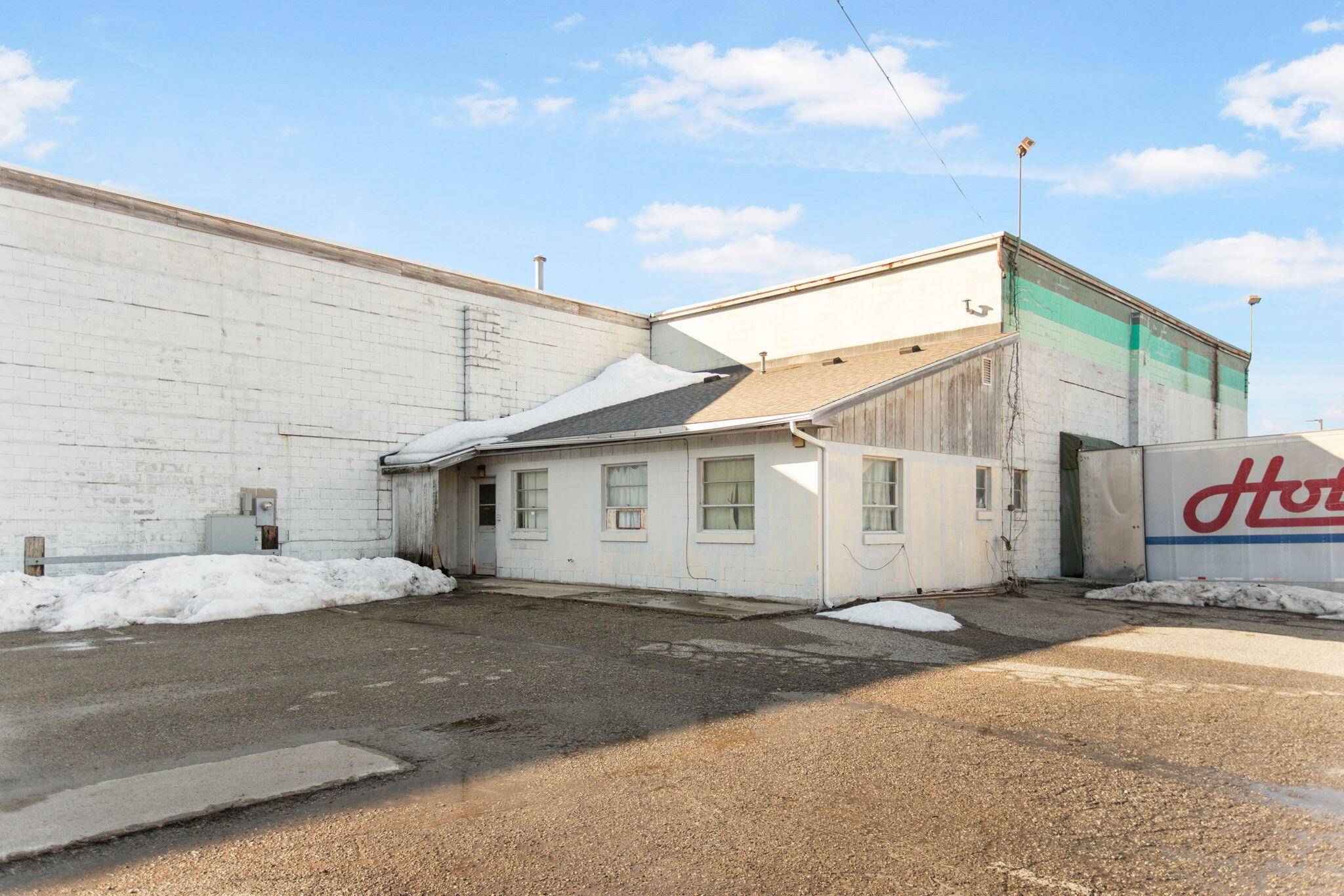 380 73rd ST, South Haven City, MI 49090