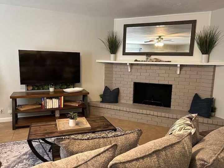 400 Green Canyon Drive, Mesquite, TX 75150