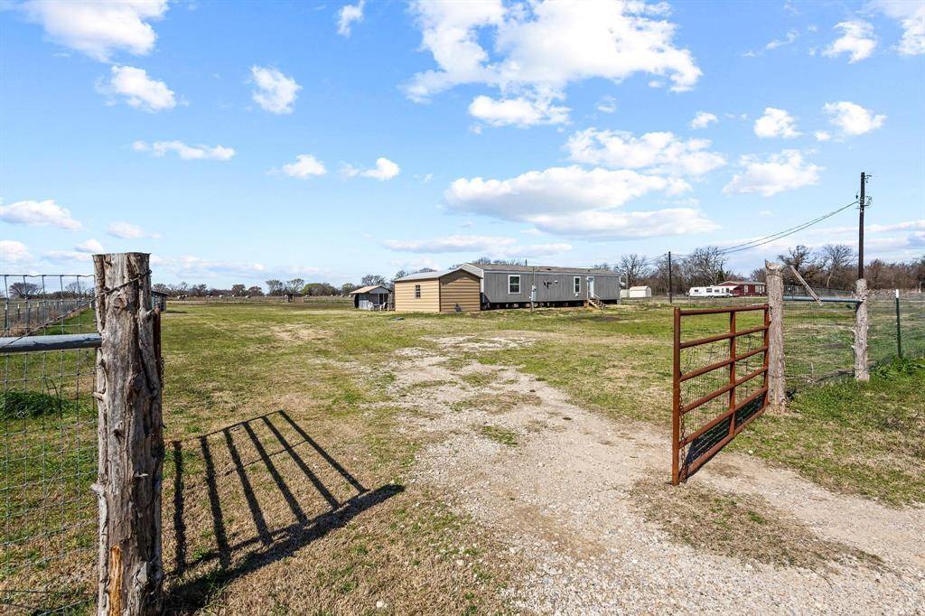 385 Rs County Road 3374, Alba, TX 75410