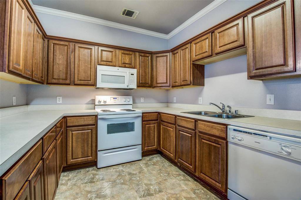 2400 18th Street, Plano, TX 75074