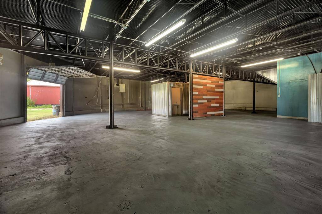513 Martin Luther King Jr Boulevard, Corsicana, TX 75110