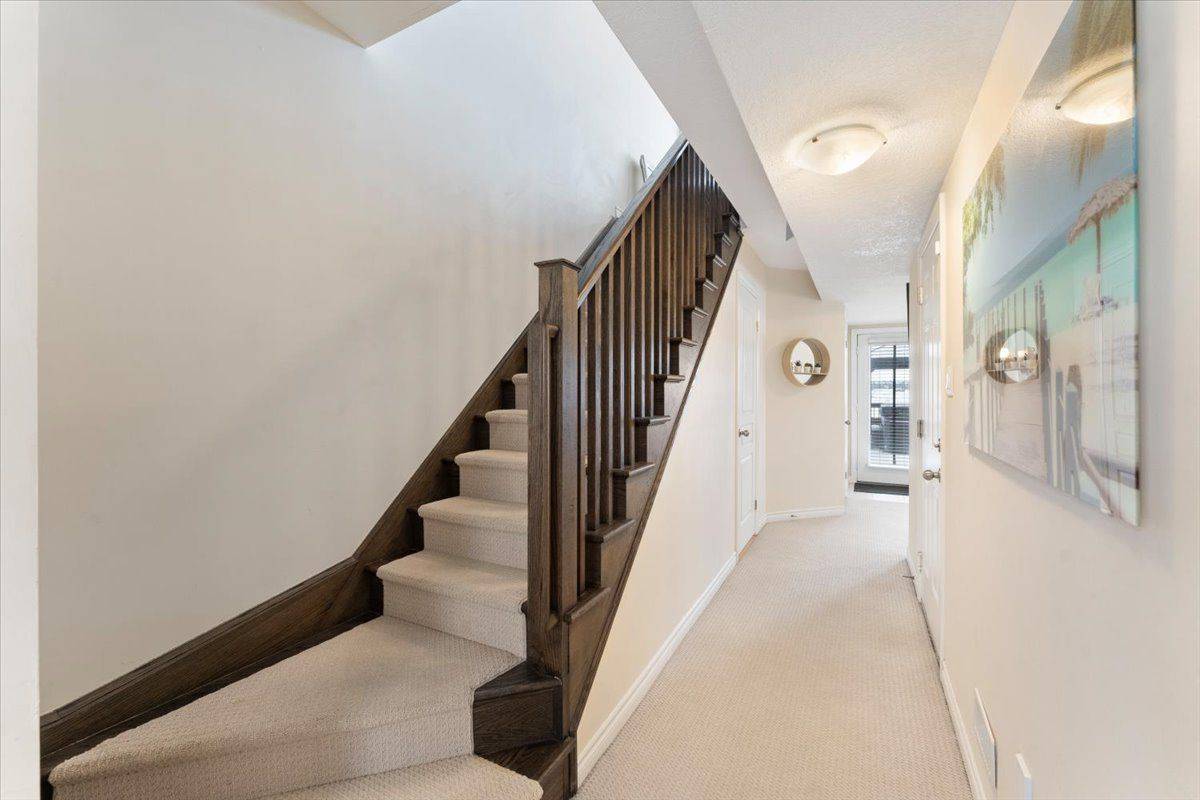 31 Mayland ST, Hamilton, ON L8J 0G4