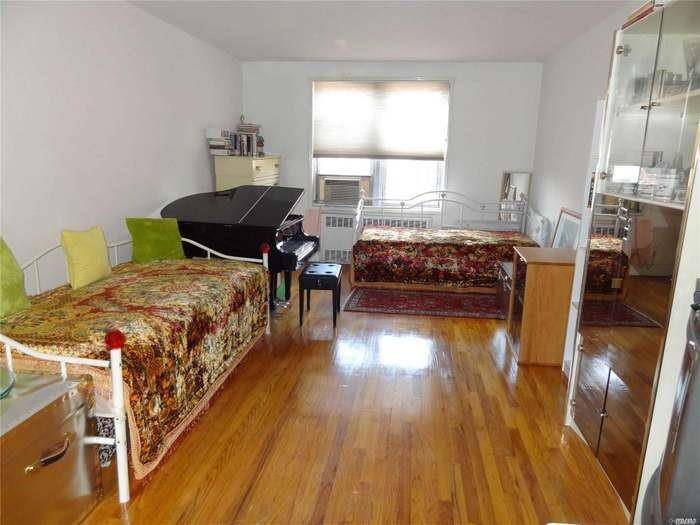 150-30 71 AVE #6C, Flushing, NY 11367